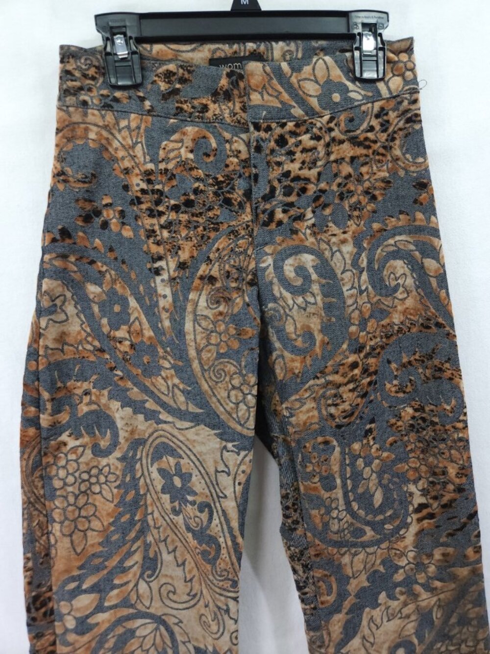 Womyn Womens Size 6 Altered 24x26 Paisley Velvet Jacquard Straight Leg Pants - Picture 11 of 15